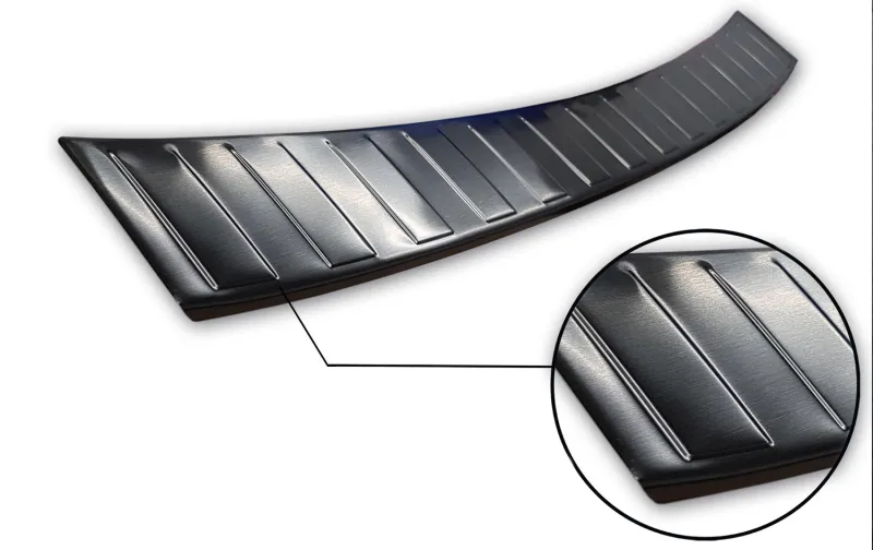 GRAPHIT Ladekantenschutz Edelstahl passend für Seat Leon IV ST Kombi ab 03/2020