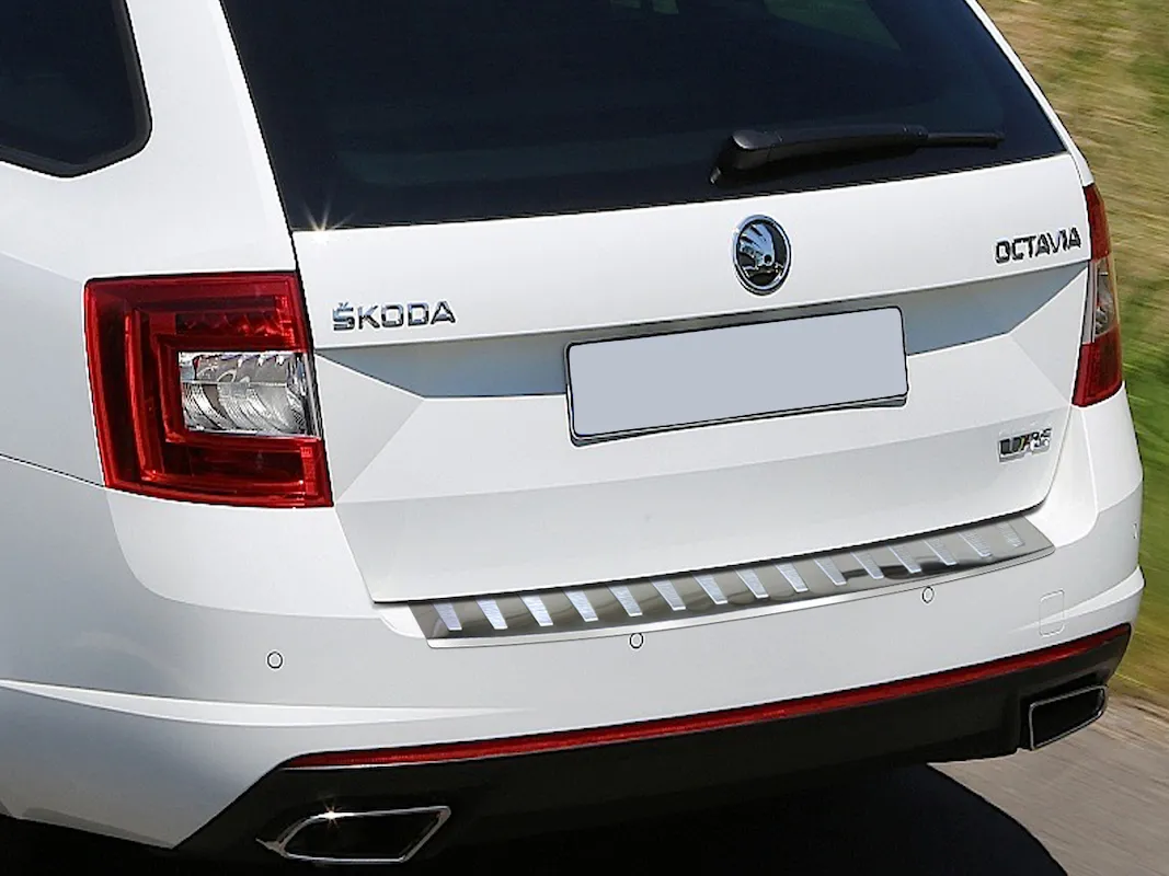 Ladekantenschutz V2A passend für 3 Skoda RS silber Octavia