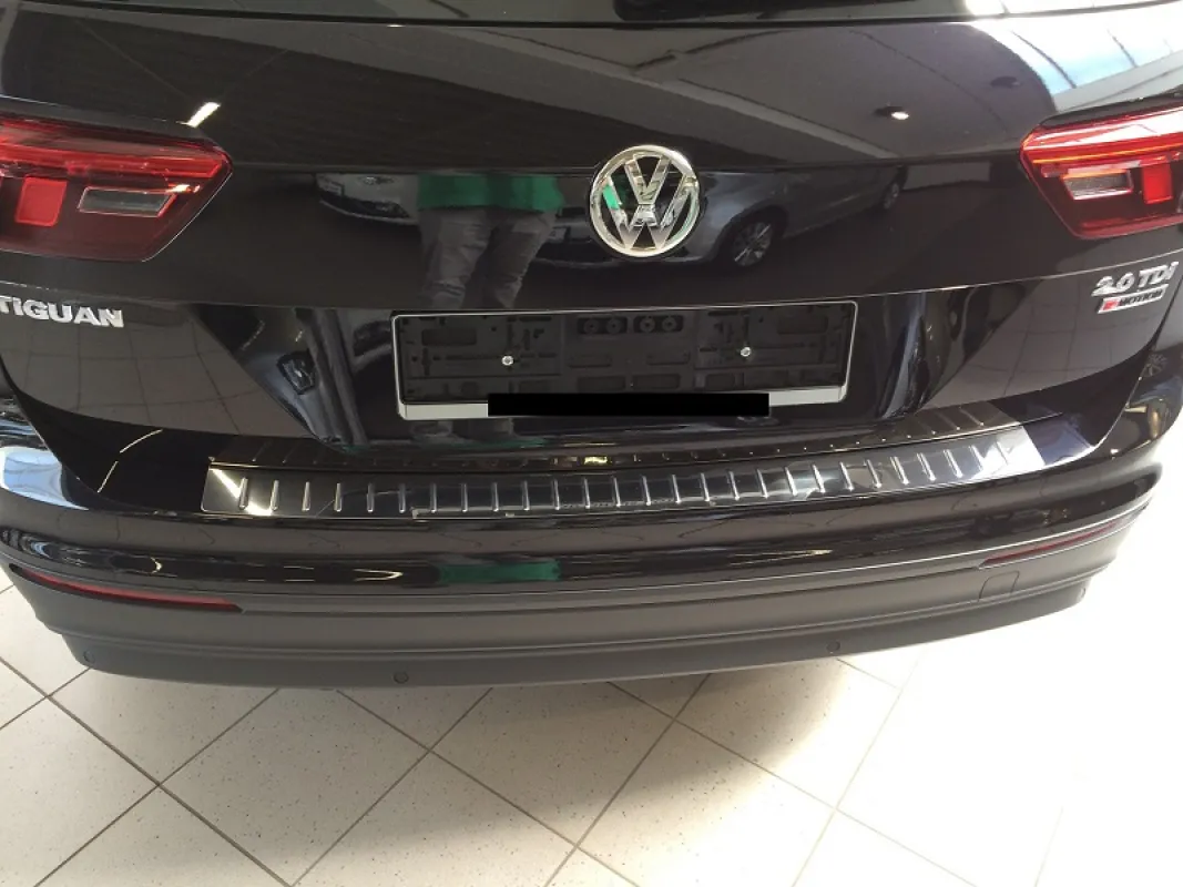 VW Tiguan Angebotspreis 20,00 Ladekantenschutz EUR 2